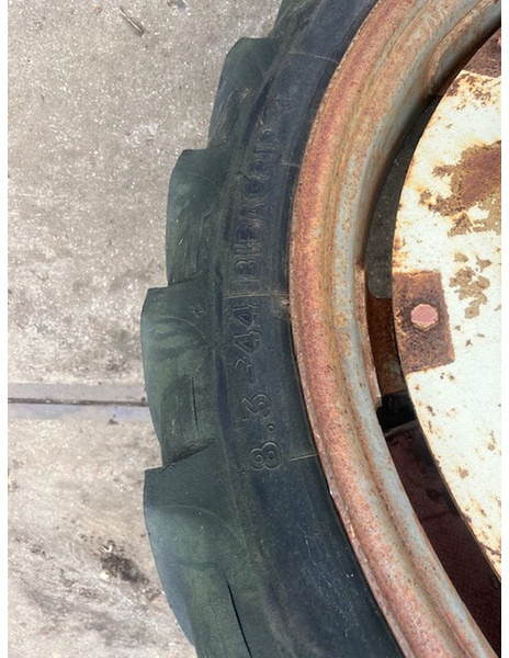 Michelin en kleber 8.3 R44 - Jante: photos 2 Michelin en kleber 8.3 R44 - Jante: photos 2