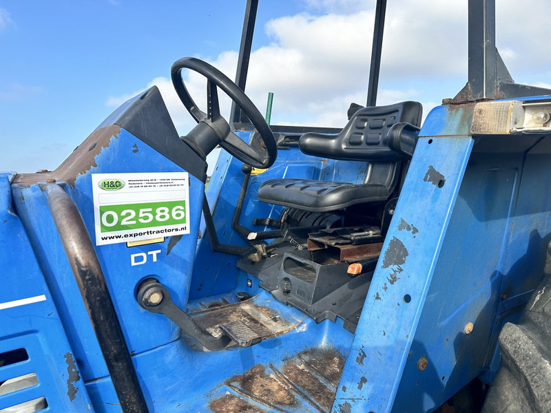 New Holland 110-90 DT - Tracteur agricole: photos 4 New Holland 110-90 DT - Tracteur agricole: photos 4