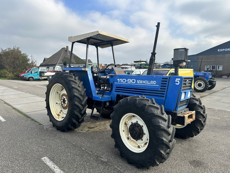 New Holland 110-90 DT - Tracteur agricole: photos 3 New Holland 110-90 DT - Tracteur agricole: photos 3