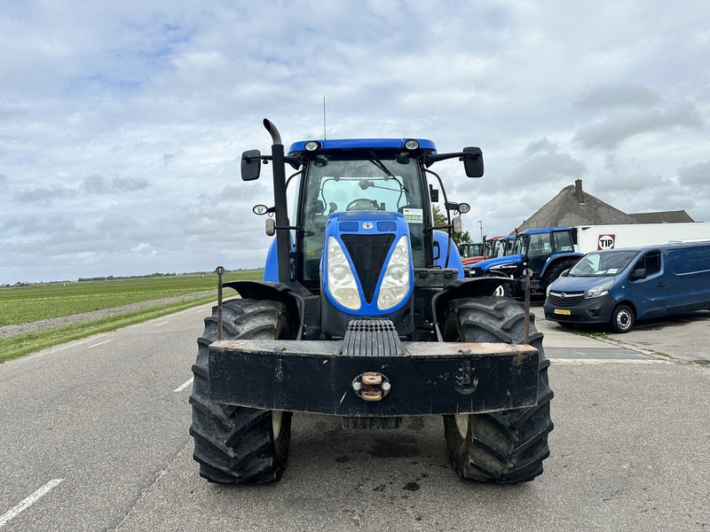 New Holland T7.210 - Tracteur agricole: photos 2 New Holland T7.210 - Tracteur agricole: photos 2