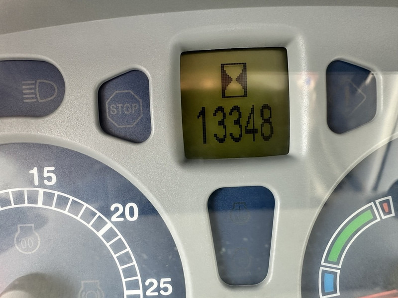 New Holland T7.210 - Tracteur agricole: photos 5 New Holland T7.210 - Tracteur agricole: photos 5