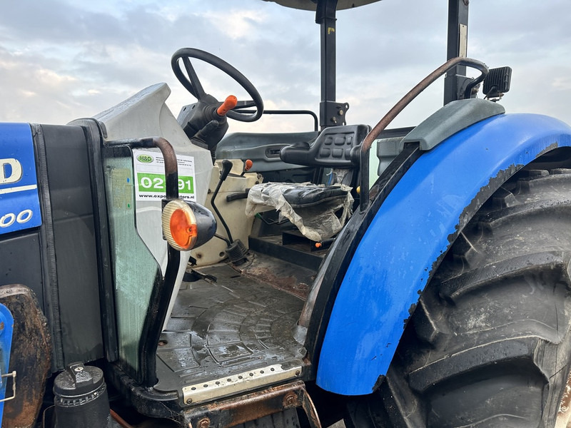 New Holland TD5.100 - Tracteur agricole: photos 5 New Holland TD5.100 - Tracteur agricole: photos 5