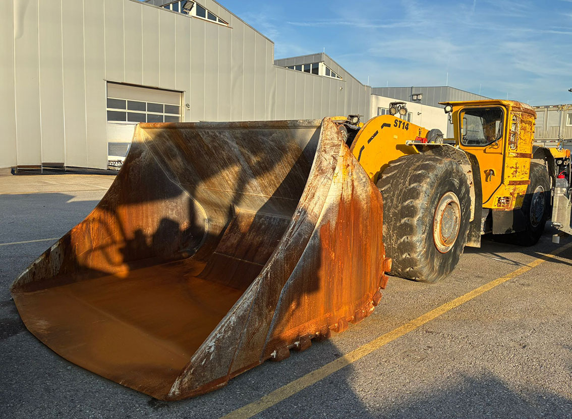Atlas Copco ST14 - Machine d'exploitation minière: photos 1 Atlas Copco ST14 - Machine d'exploitation minière: photos 1
