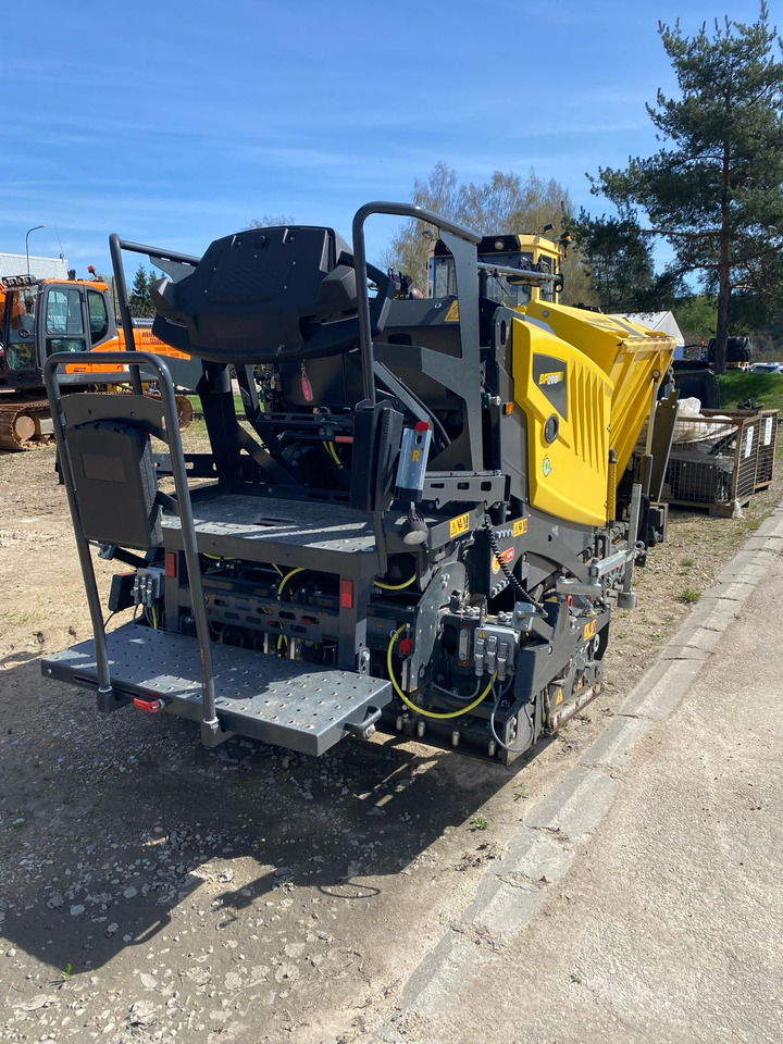 Bomag BF200 C-2 - Finisseur: photos 4 Bomag BF200 C-2 - Finisseur: photos 4