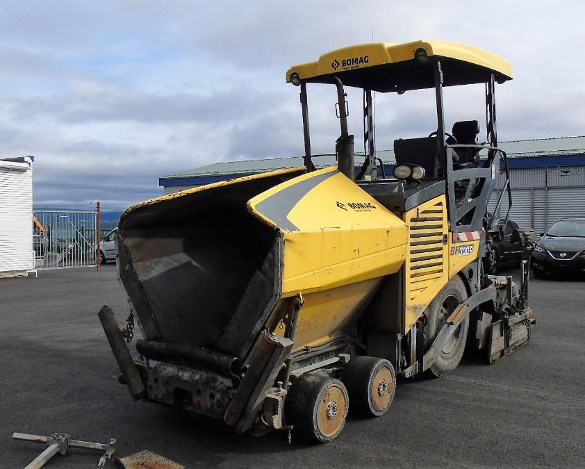 Bomag BF300 P-2 - Finisseur: photos 1 Bomag BF300 P-2 - Finisseur: photos 1