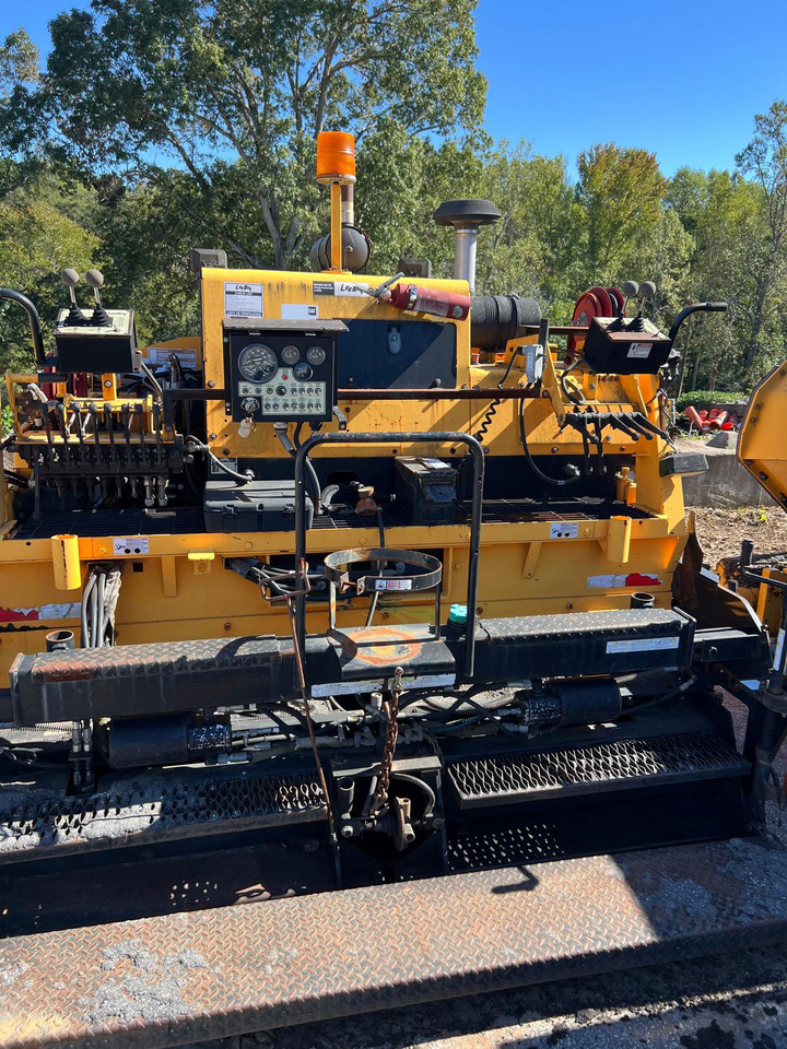 Caterpillar AP500F - Finisseur: photos 5 Caterpillar AP500F - Finisseur: photos 5