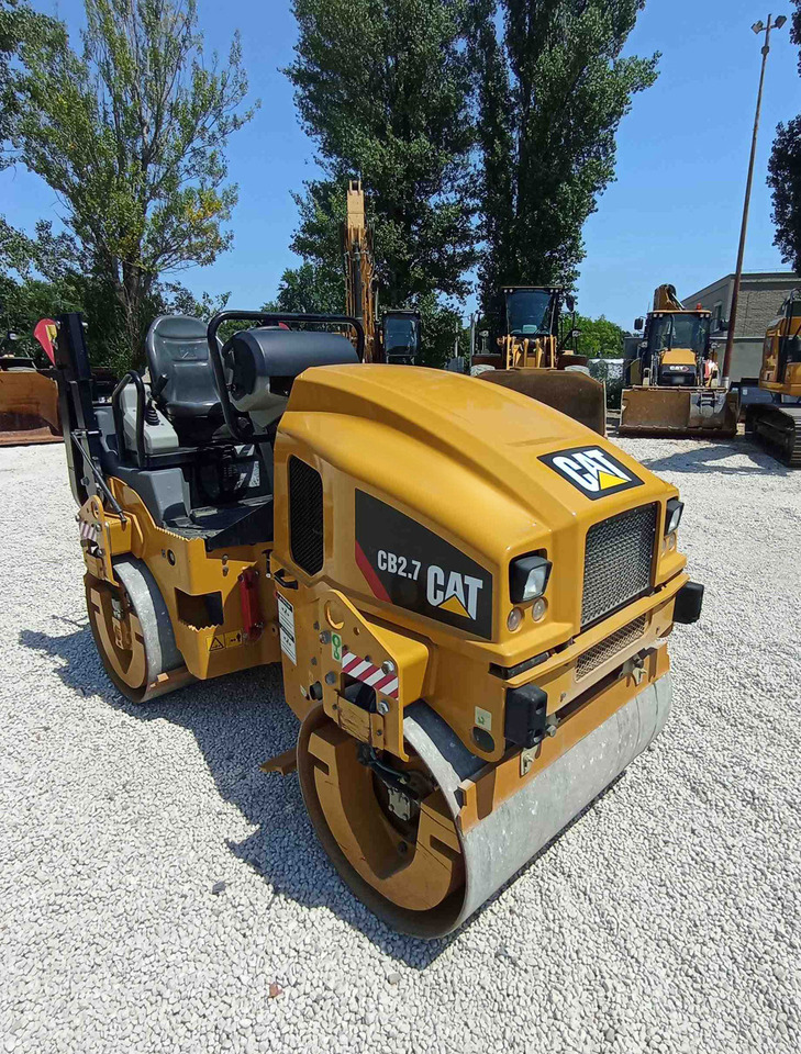 Caterpillar CB2.7 - Compacteur: photos 5 Caterpillar CB2.7 - Compacteur: photos 5