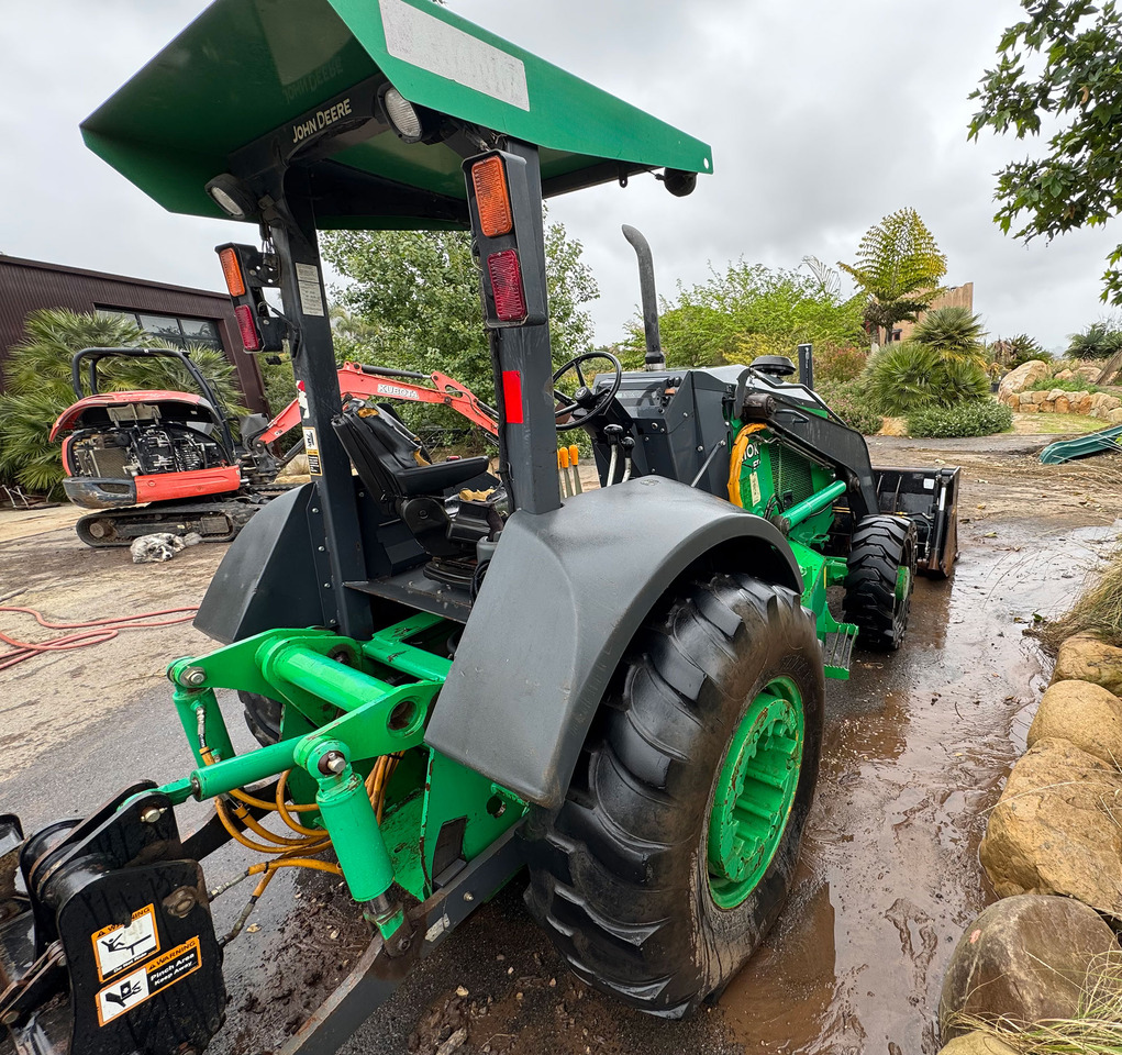 John Deere 210K EP - Chargeuse: photos 4 John Deere 210K EP - Chargeuse: photos 4
