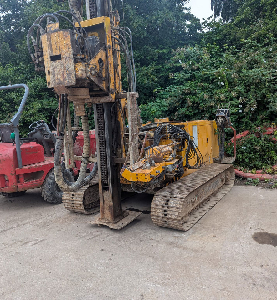 Klemm KR 709-2 - Mât de battage: photos 4 Klemm KR 709-2 - Mât de battage: photos 4