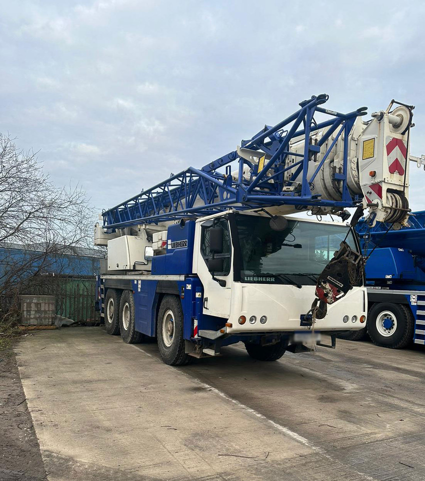 Liebherr LTM 1055-3.2 - Grue mobile: photos 3 Liebherr LTM 1055-3.2 - Grue mobile: photos 3