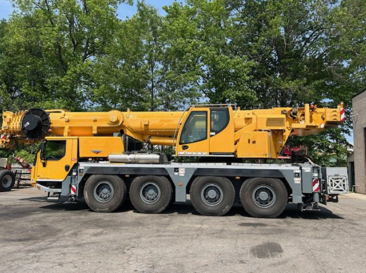 Liebherr LTM 1070-4.2 - Grue mobile: photos 2 Liebherr LTM 1070-4.2 - Grue mobile: photos 2