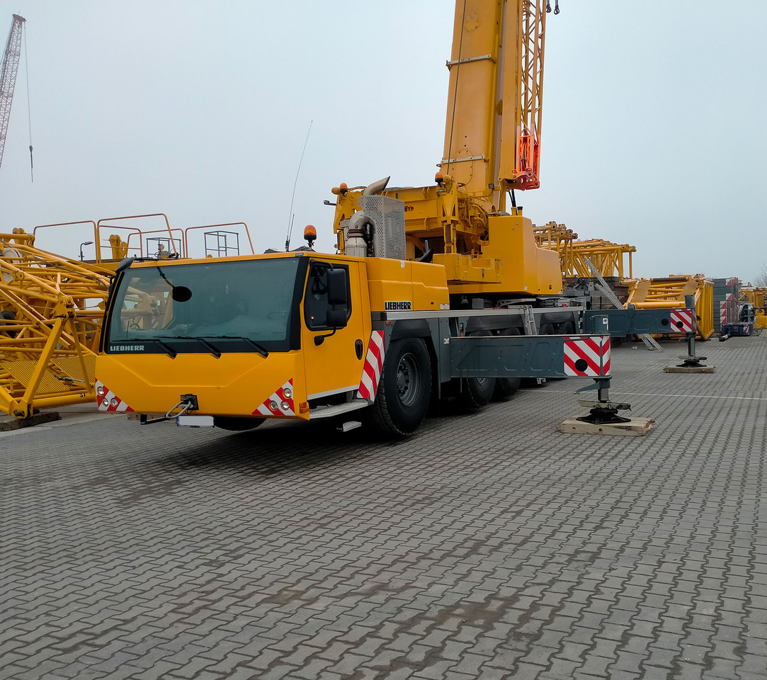 Liebherr LTM 1230-5.1 - Grue mobile: photos 2 Liebherr LTM 1230-5.1 - Grue mobile: photos 2