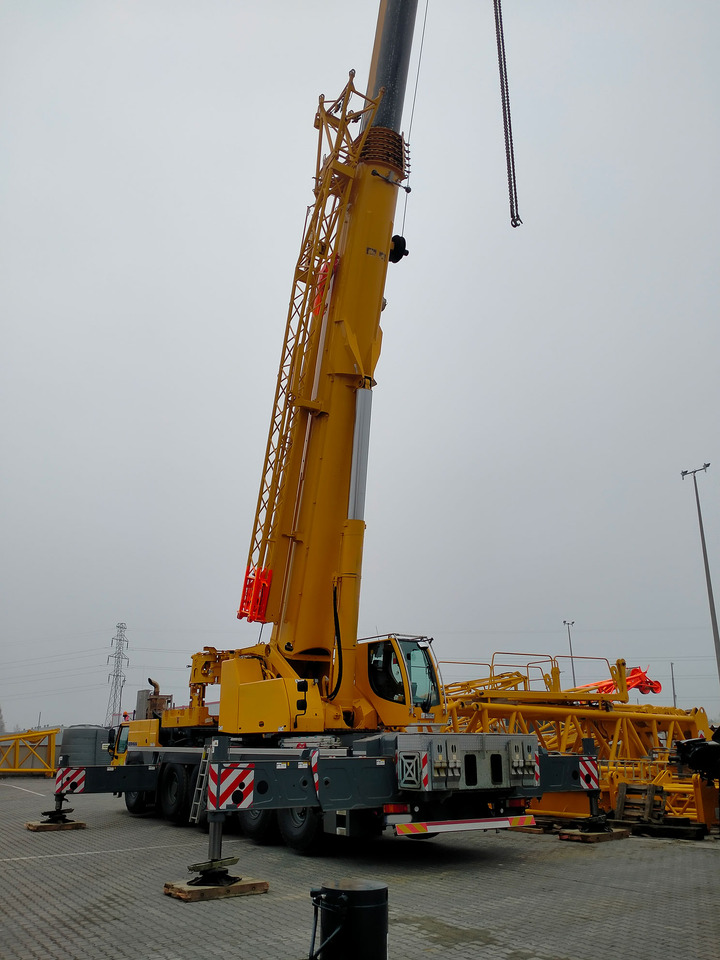 Liebherr LTM 1230-5.1 - Grue mobile: photos 3 Liebherr LTM 1230-5.1 - Grue mobile: photos 3