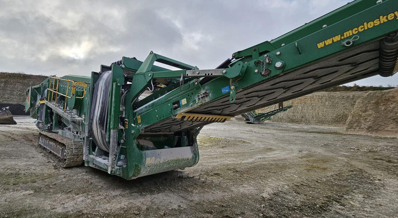 McCloskey R230 - Crible: photos 1 McCloskey R230 - Crible: photos 1