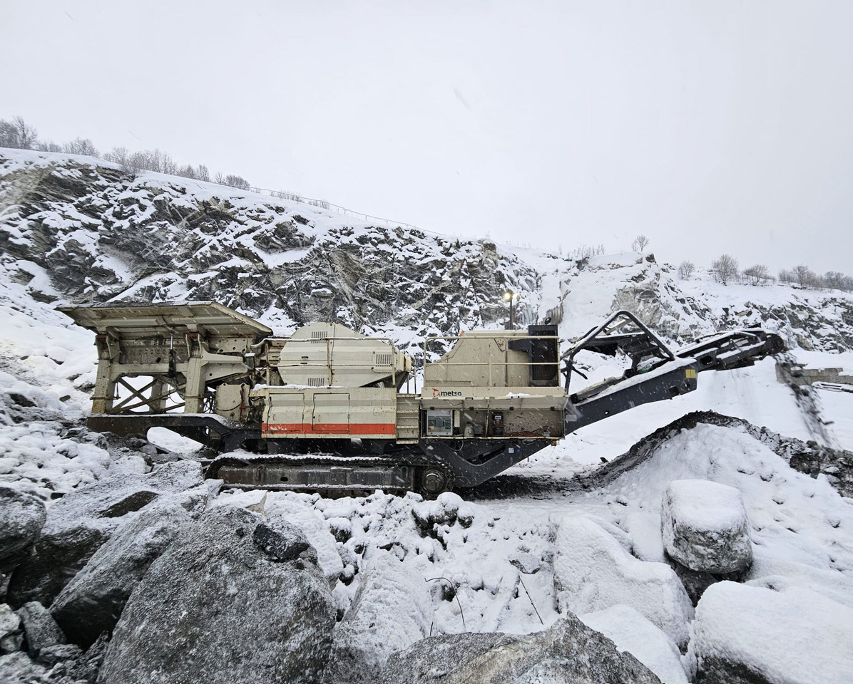 Metso LT116 - Concasseur à mâchoires: photos 1 Metso LT116 - Concasseur à mâchoires: photos 1
