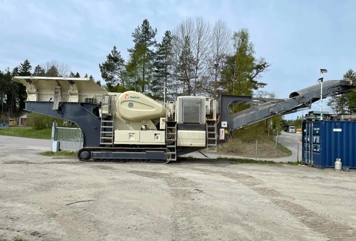 Metso LT120E - Concasseur à mâchoires: photos 1 Metso LT120E - Concasseur à mâchoires: photos 1