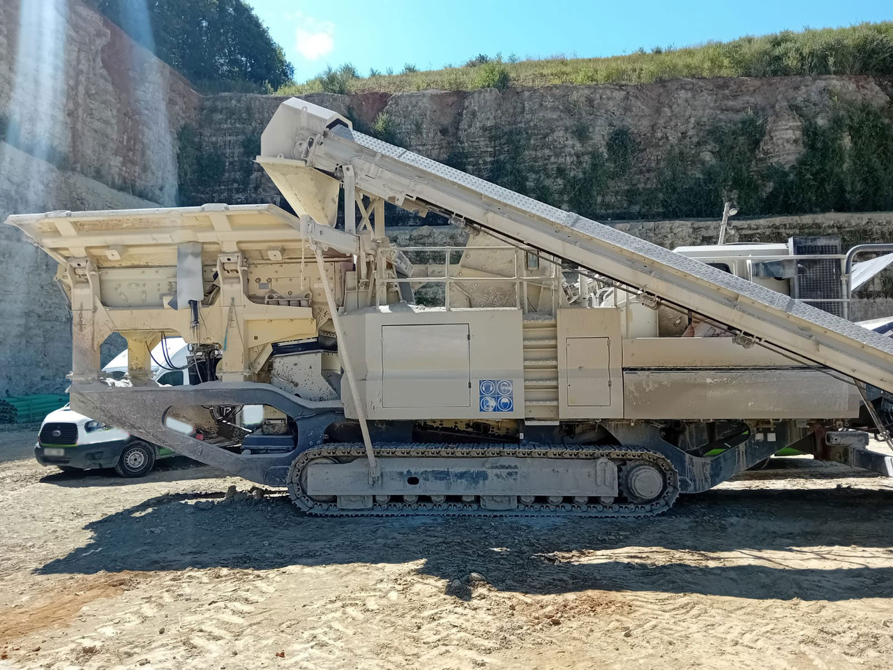 Metso LT1213S - Concasseur à percussion: photos 1 Metso LT1213S - Concasseur à percussion: photos 1