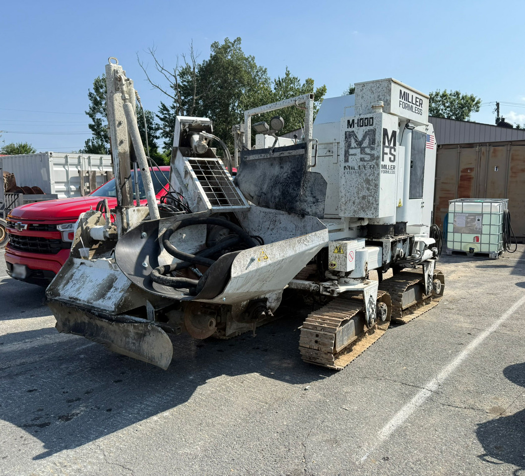 Miller Formless M-1000 - Finisseur: photos 5 Miller Formless M-1000 - Finisseur: photos 5