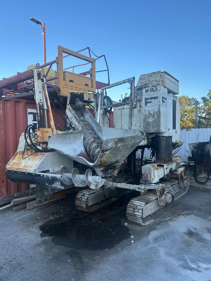 Miller Formless M-1000 - Finisseur: photos 1 Miller Formless M-1000 - Finisseur: photos 1