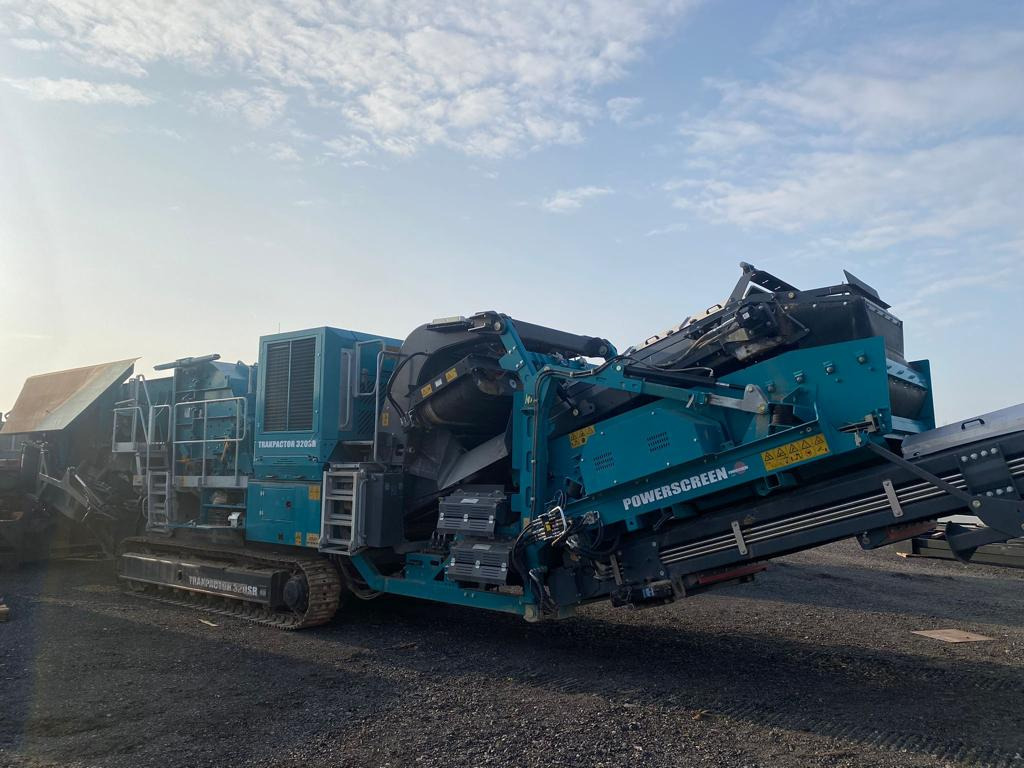 Powerscreen Trakpactor 320SR - Concasseur à percussion: photos 2 Powerscreen Trakpactor 320SR - Concasseur à percussion: photos 2