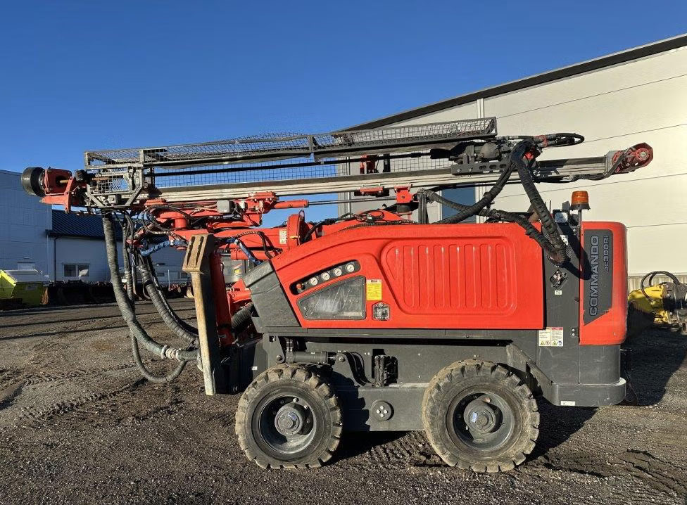 Sandvik Commando DC300Ri - Foreuse: photos 2 Sandvik Commando DC300Ri - Foreuse: photos 2