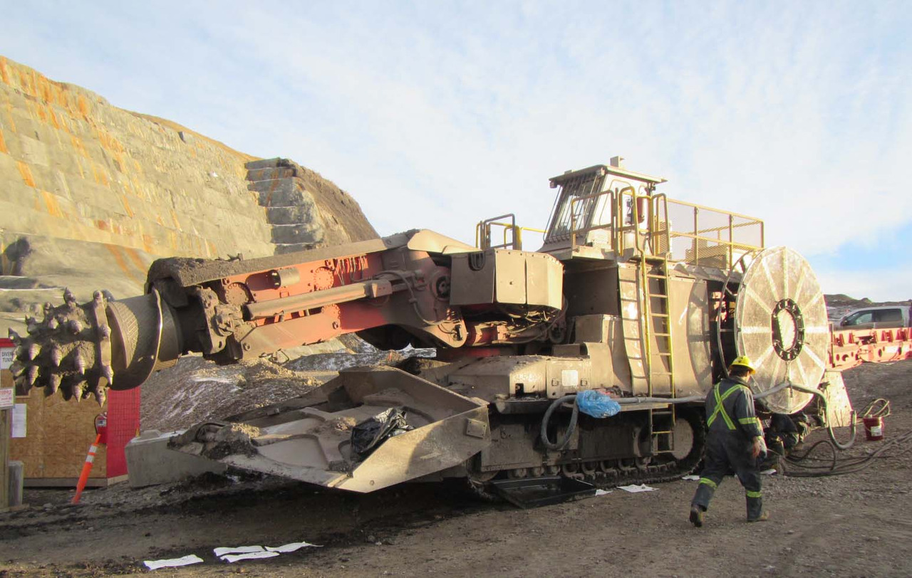 Sandvik MT520 - Machine d'exploitation minière: photos 2 Sandvik MT520 - Machine d'exploitation minière: photos 2
