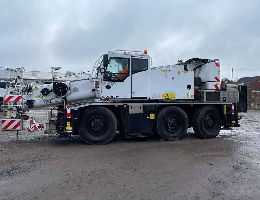 Terex Demag AC 45 City - Grue tout-terrain: photos 3 Terex Demag AC 45 City - Grue tout-terrain: photos 3