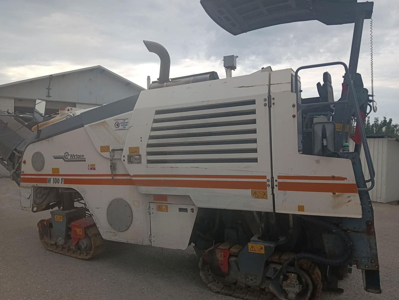Wirtgen W 100 F - Fraiseuse à froid: photos 2 Wirtgen W 100 F - Fraiseuse à froid: photos 2
