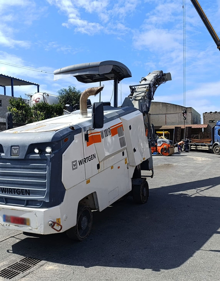 Wirtgen W 100 Ri - Fraiseuse à froid: photos 4 Wirtgen W 100 Ri - Fraiseuse à froid: photos 4
