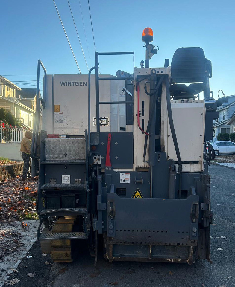 Wirtgen W 120 CFI - Fraiseuse à froid: photos 4 Wirtgen W 120 CFI - Fraiseuse à froid: photos 4