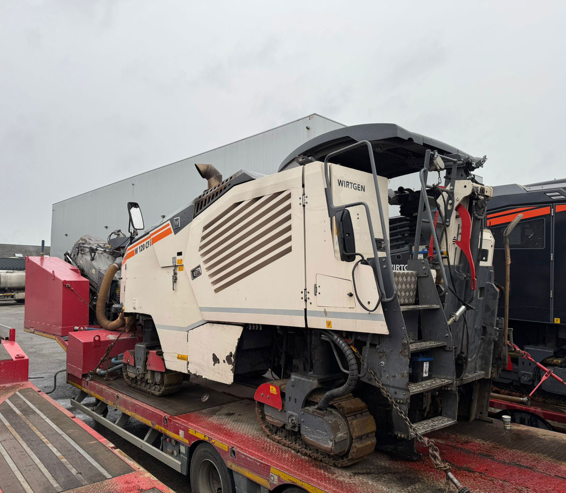 Wirtgen W 120 CFI - Fraiseuse à froid: photos 1 Wirtgen W 120 CFI - Fraiseuse à froid: photos 1