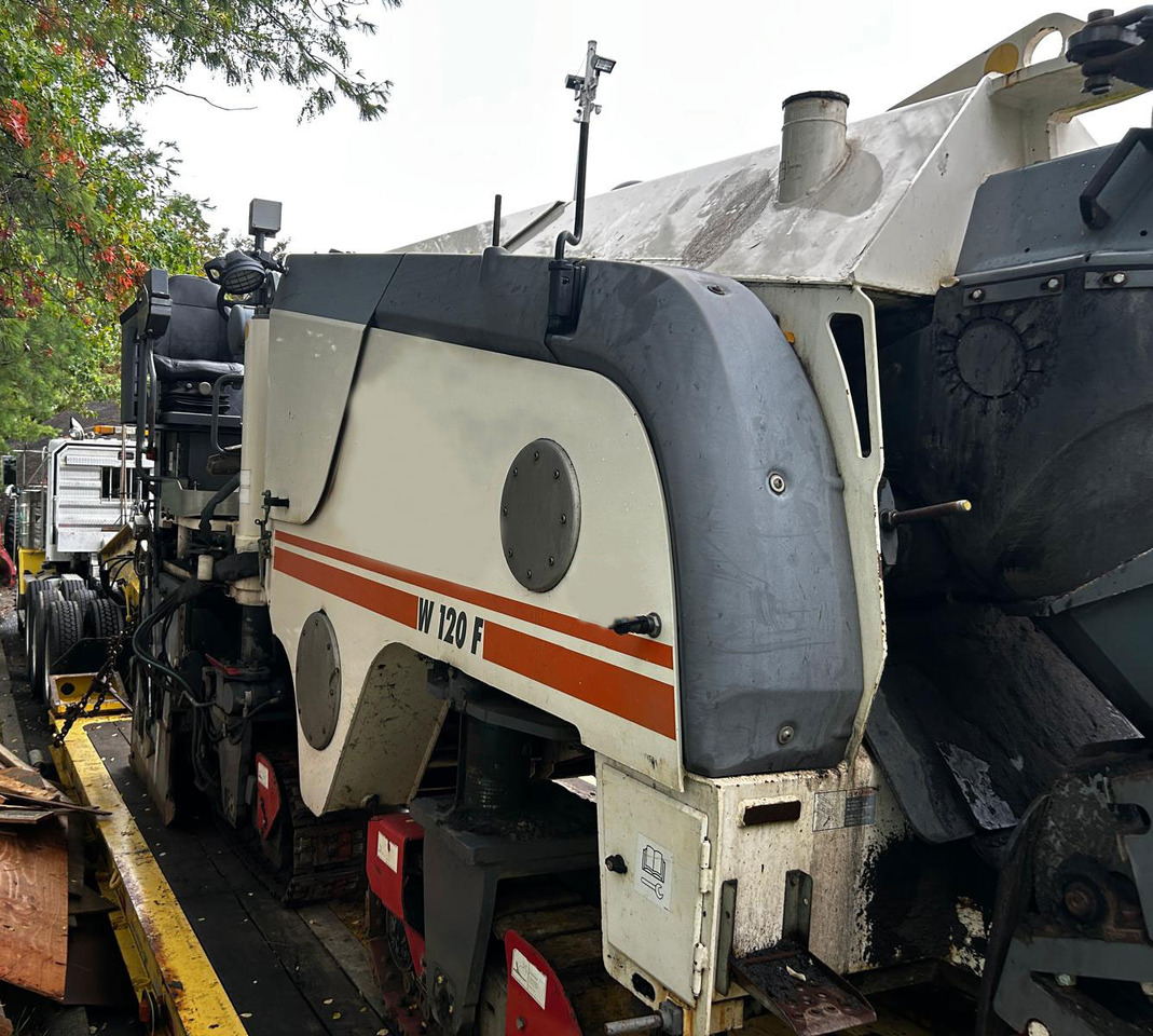 Wirtgen W 120 F - Fraiseuse à froid: photos 4 Wirtgen W 120 F - Fraiseuse à froid: photos 4