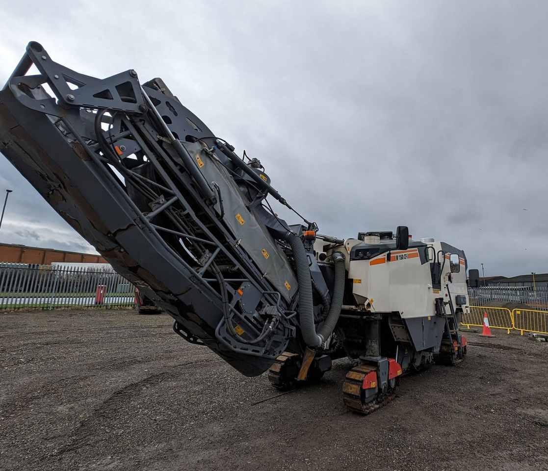 Wirtgen W 150 CFI - Fraiseuse à froid: photos 4 Wirtgen W 150 CFI - Fraiseuse à froid: photos 4