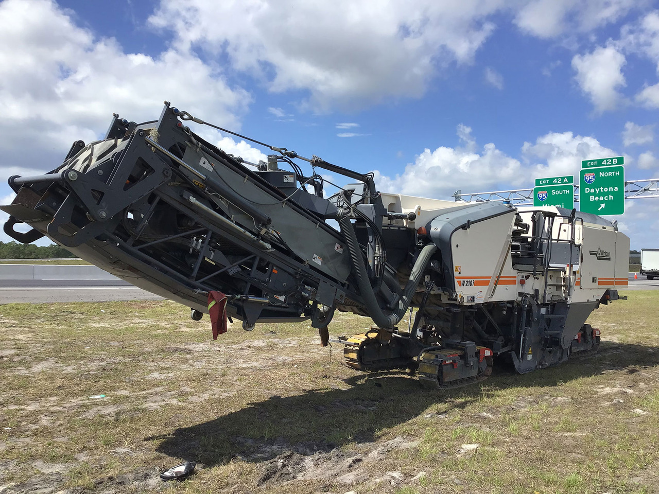 Wirtgen W 210 i - Fraiseuse à froid: photos 3 Wirtgen W 210 i - Fraiseuse à froid: photos 3