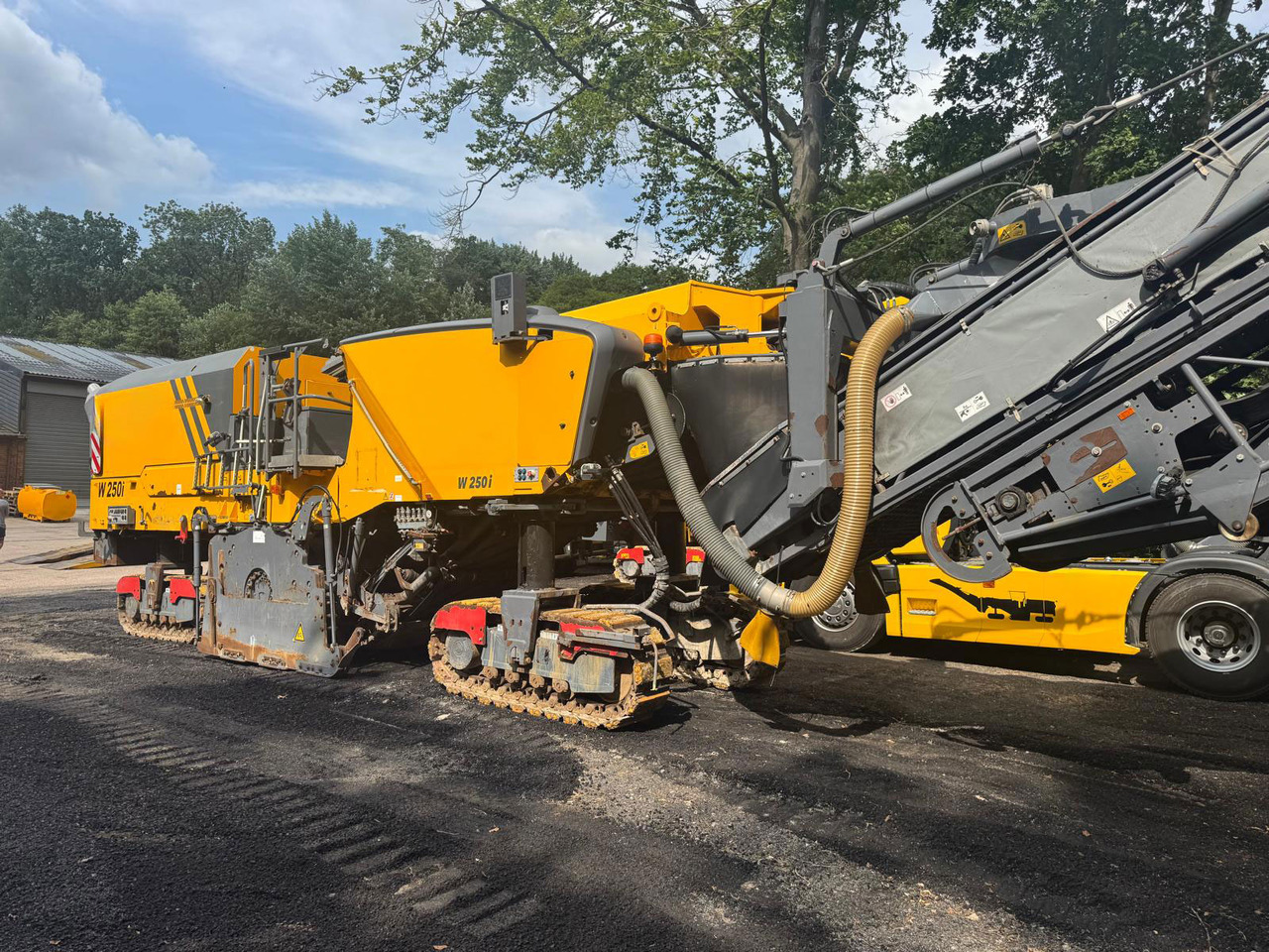 Wirtgen W 250 I - Fraiseuse à froid: photos 3 Wirtgen W 250 I - Fraiseuse à froid: photos 3