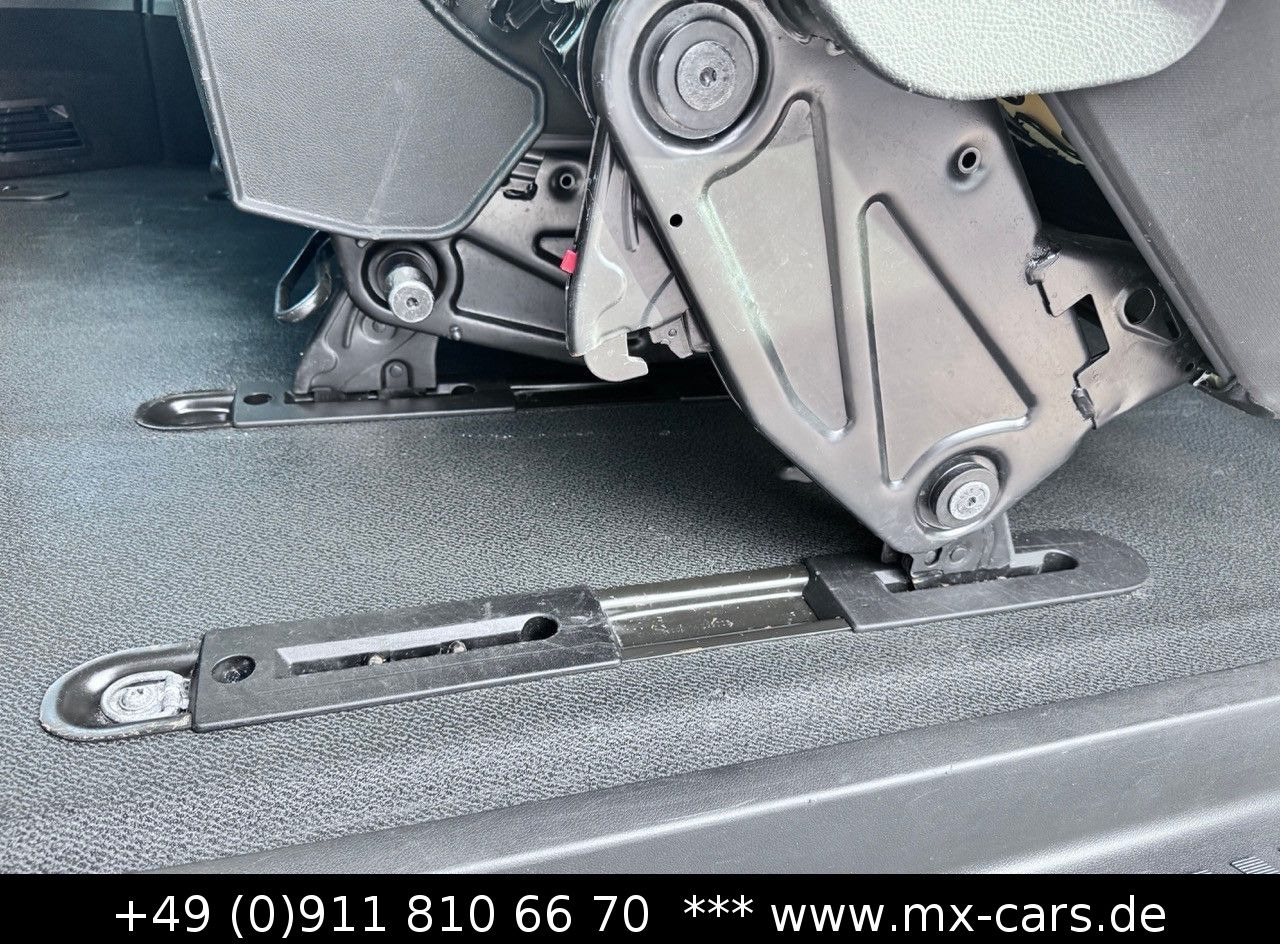 Transport de personnes Mercedes-Benz Vito 110 CDi Tourer extralang 9 Sitze Bus Klima: photos 18 Transport de personnes Mercedes-Benz Vito 110 CDi Tourer extralang 9 Sitze Bus Klima: photos 18