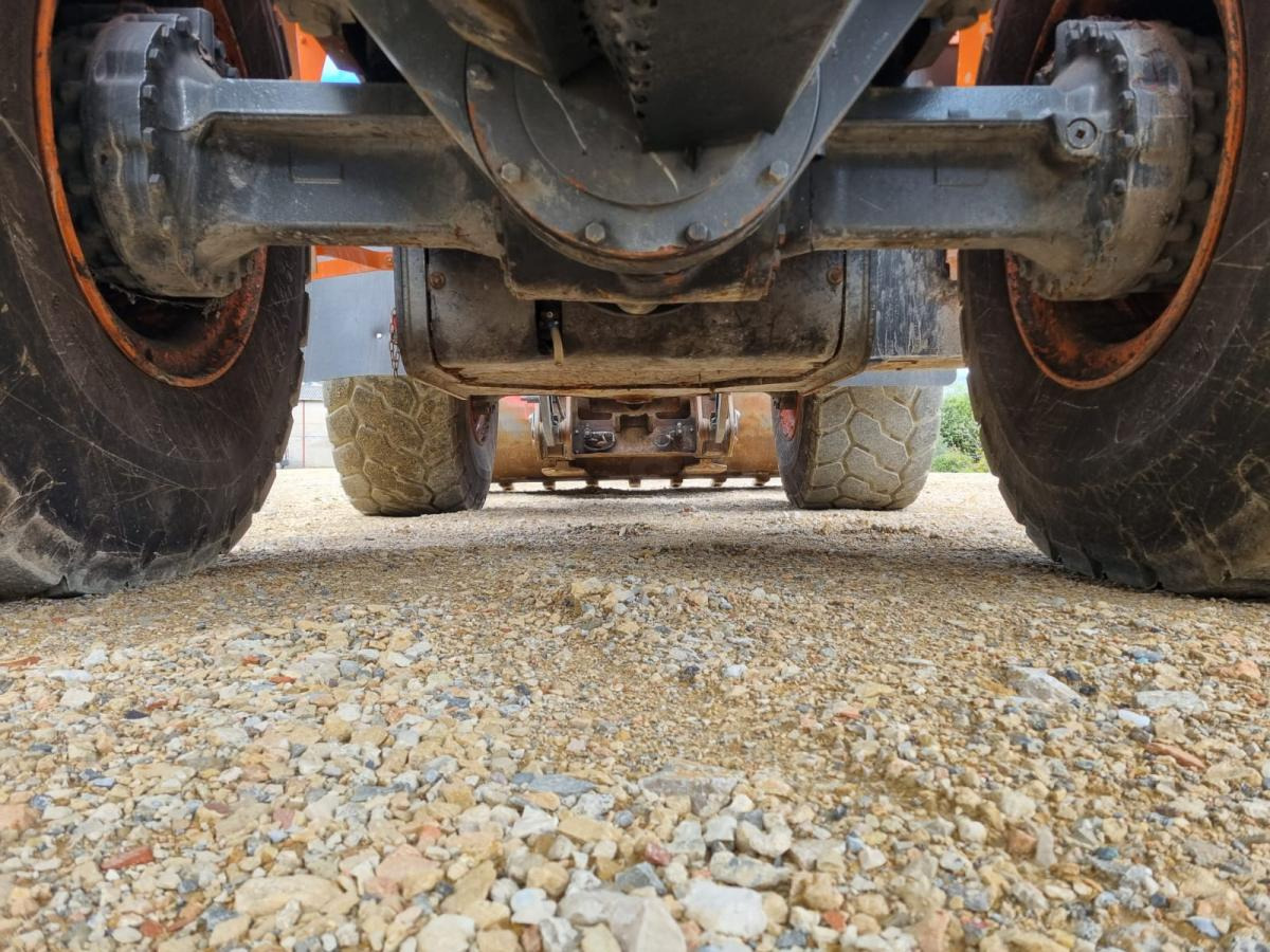 Doosan DL300 - Chargeuse sur pneus: photos 5 Doosan DL300 - Chargeuse sur pneus: photos 5