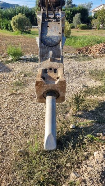 FURUKAWA F35XP POUR PELLE DE 25 à 35 tonnes F35XP - Marteau hydraulique: photos 3 FURUKAWA F35XP POUR PELLE DE 25 à 35 tonnes F35XP - Marteau hydraulique: photos 3