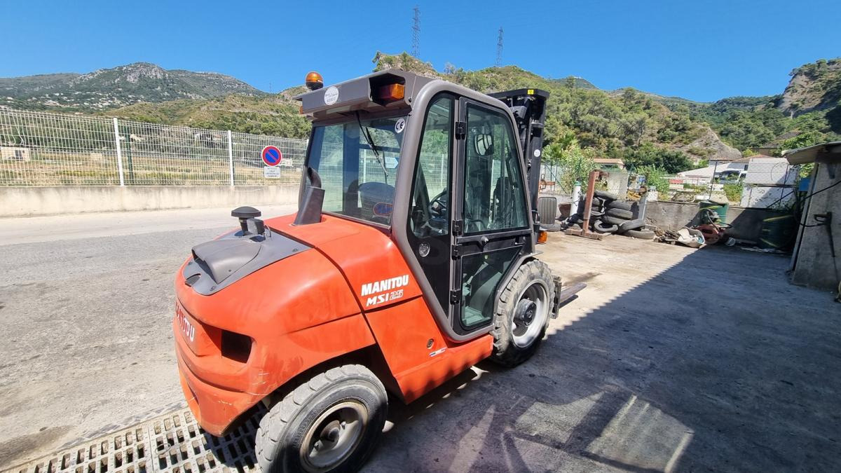 MANITOU MSI25 MSI 25 - Chariot élévateur diesel: photos 4 MANITOU MSI25 MSI 25 - Chariot élévateur diesel: photos 4