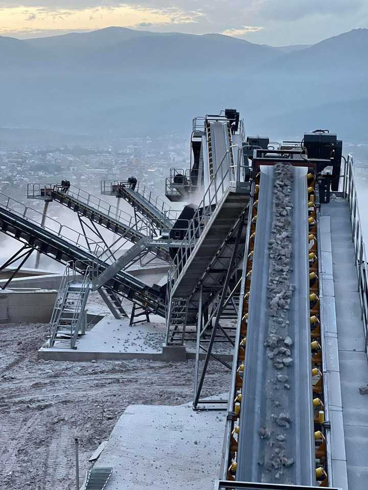 FABO Conveyor belt - Bande transporteuse: photos 1 FABO Conveyor belt - Bande transporteuse: photos 1
