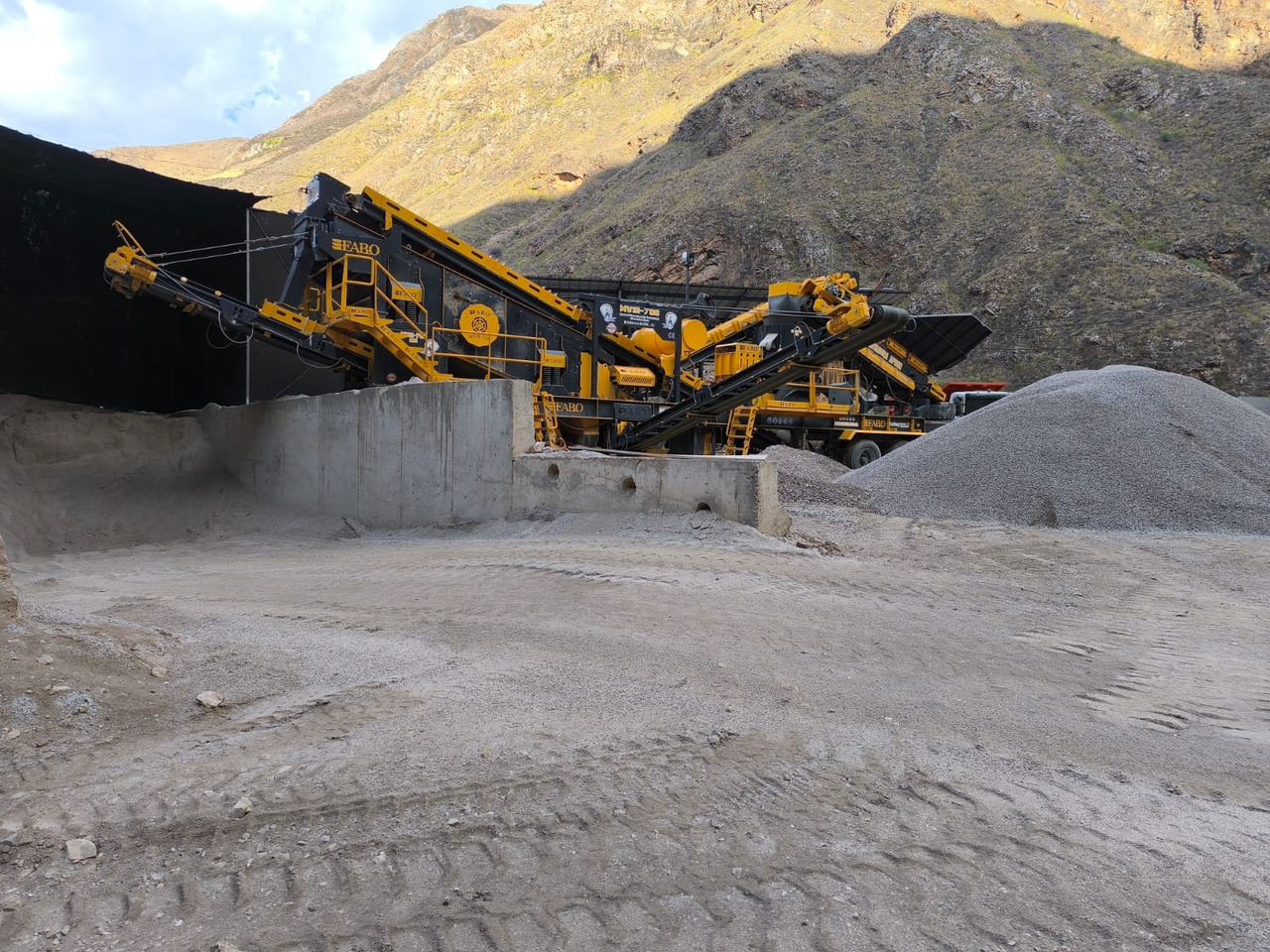 FABO Impact Crusher - Concasseur à percussion: photos 1 FABO Impact Crusher - Concasseur à percussion: photos 1