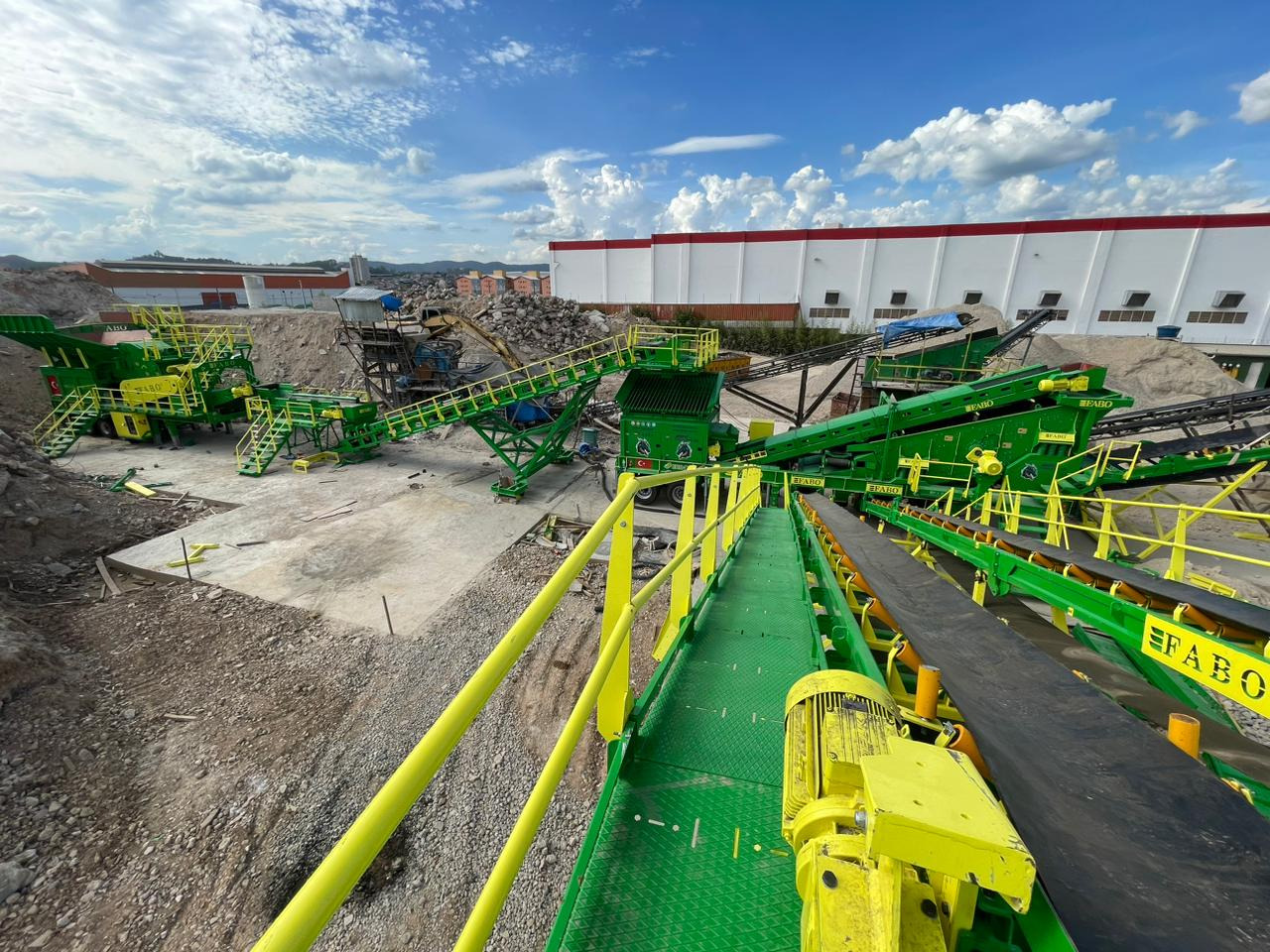 FABO Mobile crusher - Concasseur mobile: photos 5 FABO Mobile crusher - Concasseur mobile: photos 5