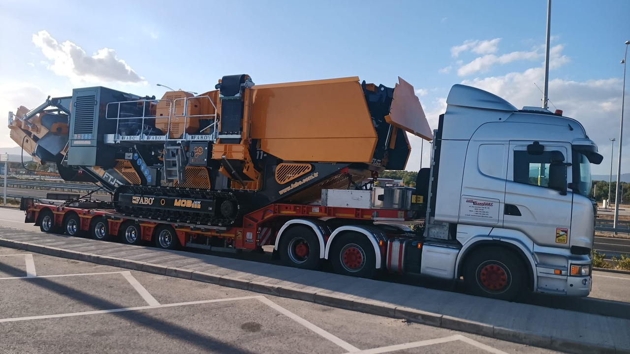 FABO Mobile crusher - Concasseur mobile: photos 3 FABO Mobile crusher - Concasseur mobile: photos 3