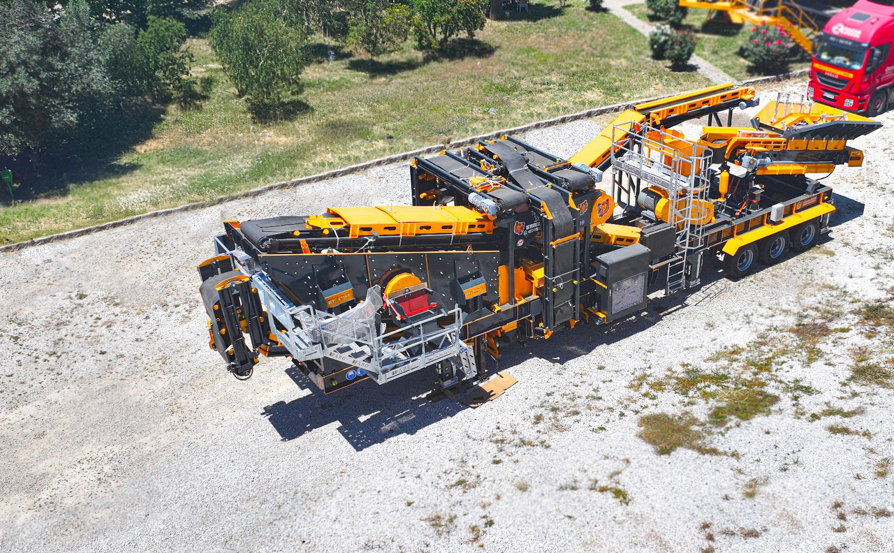 FABO Mobile jaw crusher - Concasseur à mâchoires: photos 3 FABO Mobile jaw crusher - Concasseur à mâchoires: photos 3