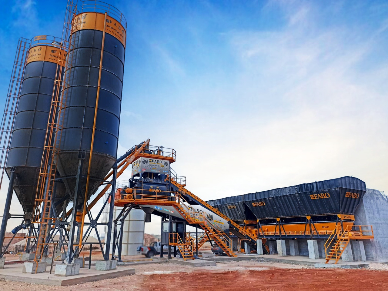 FABO compact concrete plant - Centrale à béton: photos 1 FABO compact concrete plant - Centrale à béton: photos 1