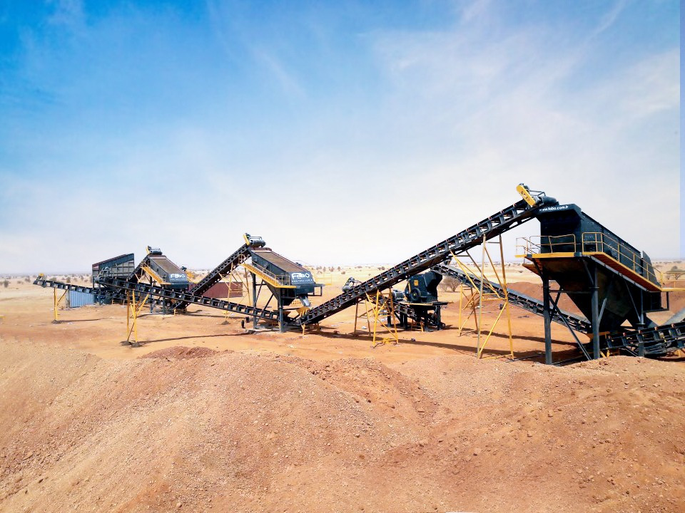 FABO crusher-atone crusher - Concasseur: photos 1 FABO crusher-atone crusher - Concasseur: photos 1