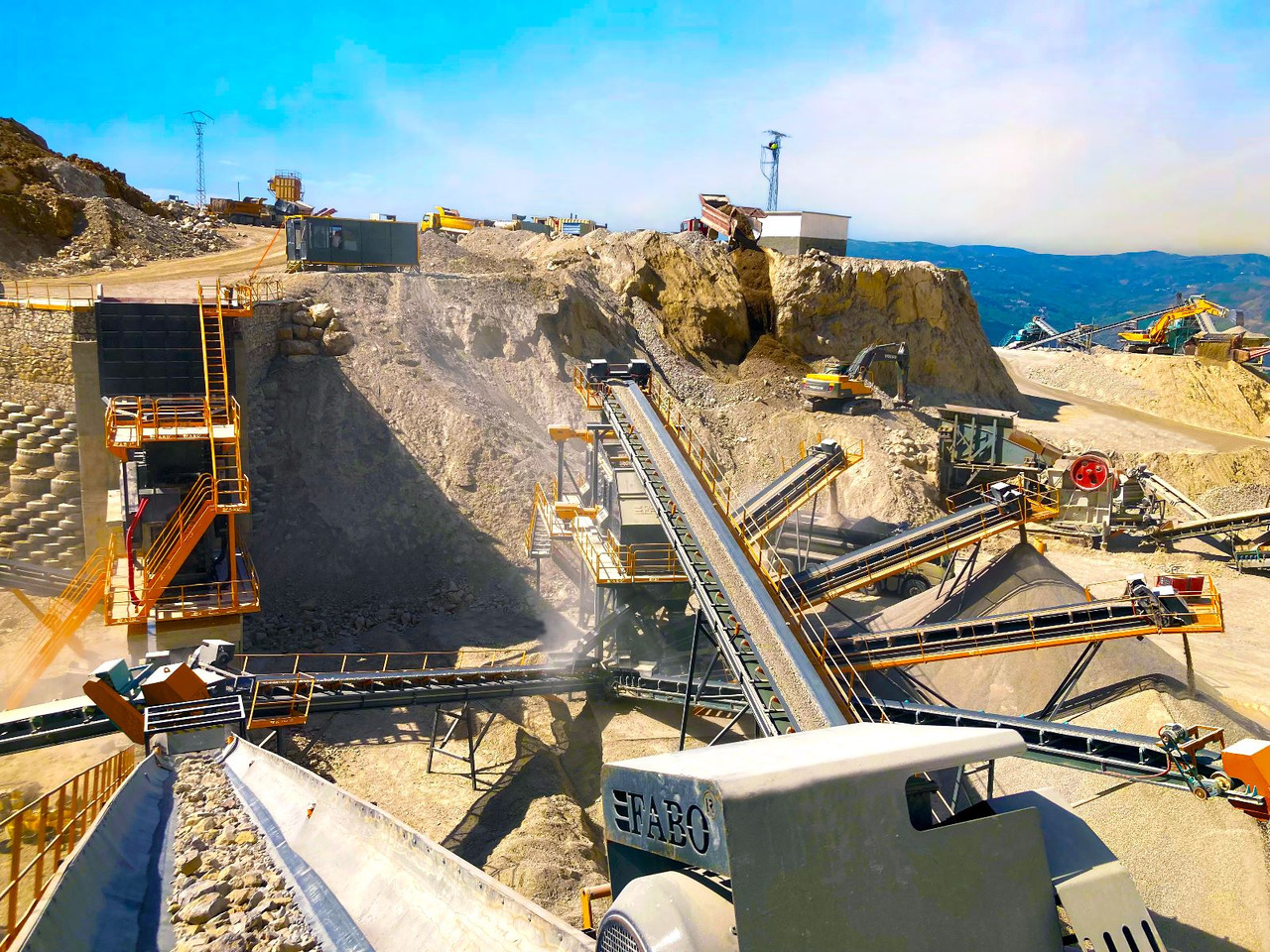FABO crusher-stone crusher - Concasseur: photos 3 FABO crusher-stone crusher - Concasseur: photos 3