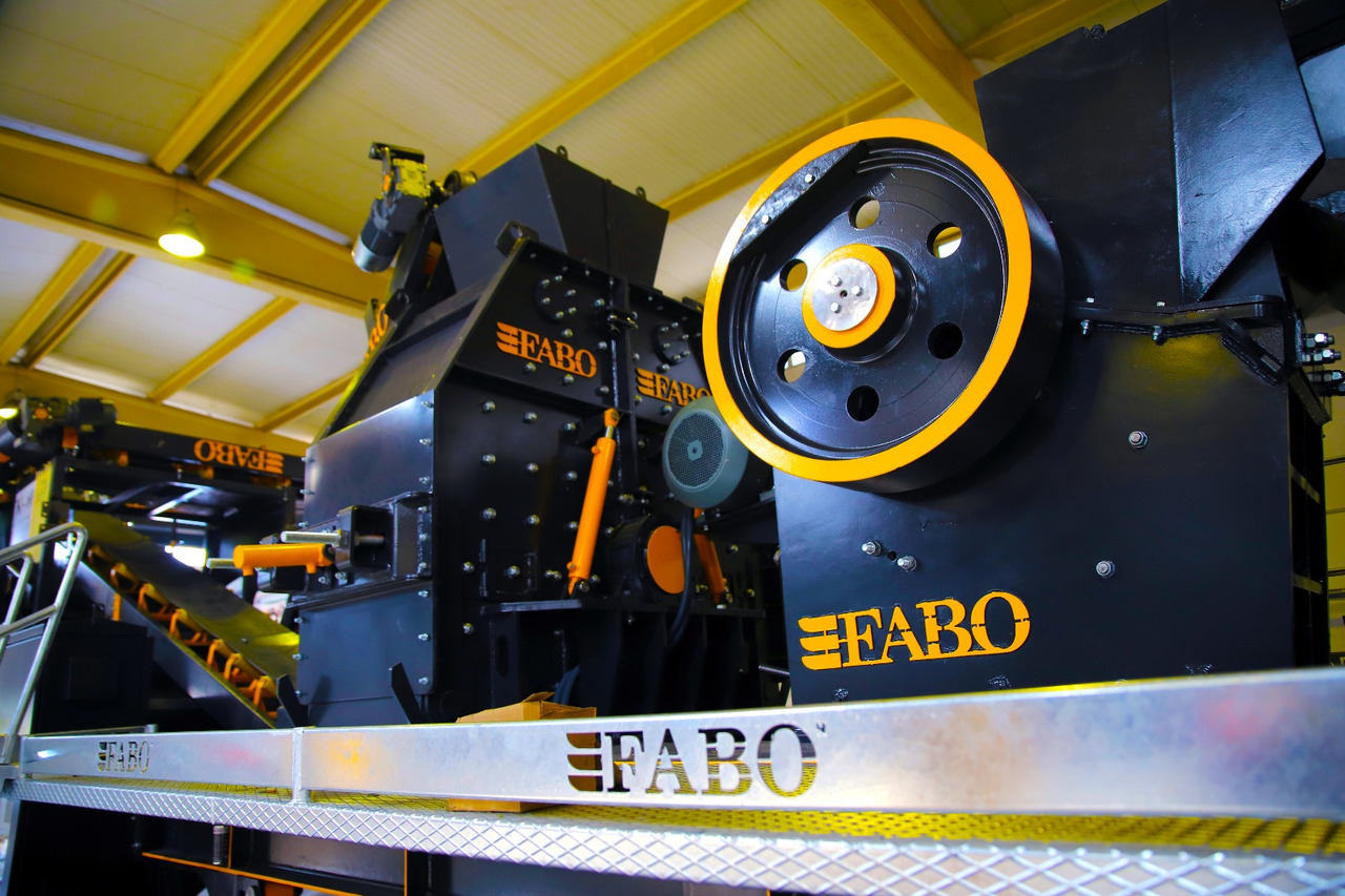 FABO impact crusher - Concasseur à percussion: photos 1 FABO impact crusher - Concasseur à percussion: photos 1