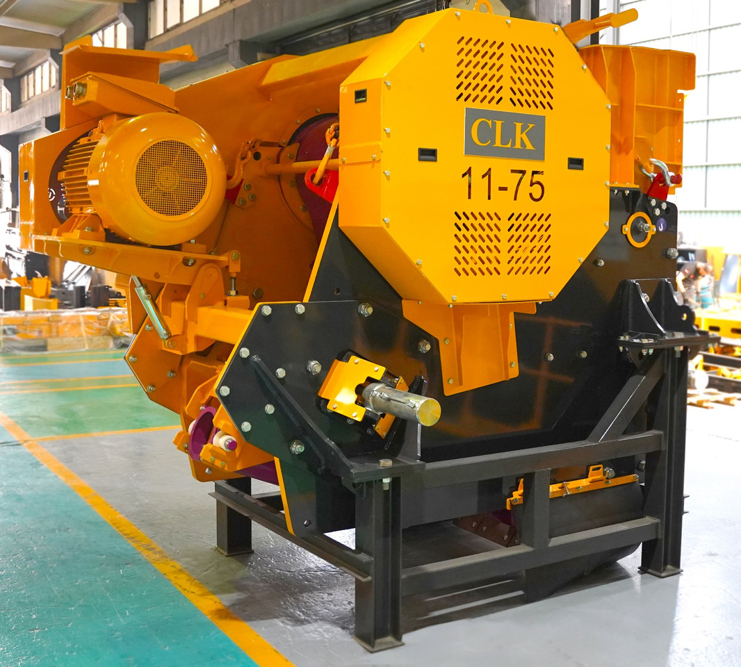 FABO jaw crusher - Concasseur à mâchoires: photos 2 FABO jaw crusher - Concasseur à mâchoires: photos 2