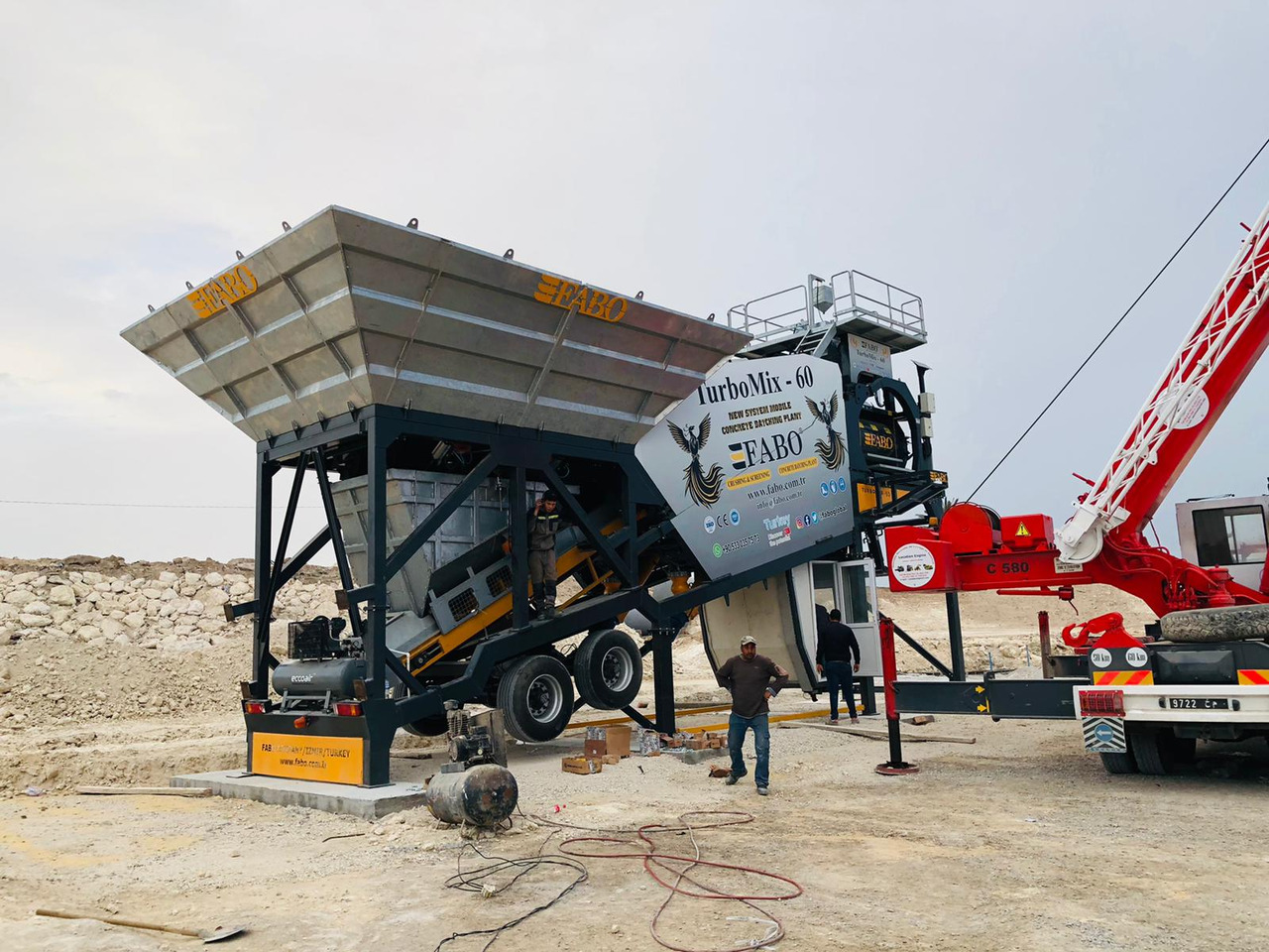 FABO mobile concrete batching plant - Centrale à béton: photos 3 FABO mobile concrete batching plant - Centrale à béton: photos 3